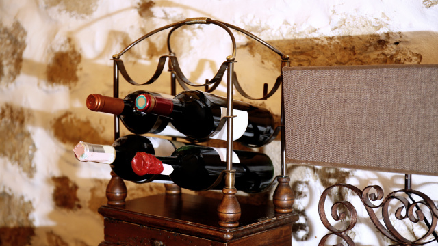 Stojany na víno
