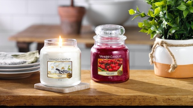 Svíčky YANKEE CANDLE Classic