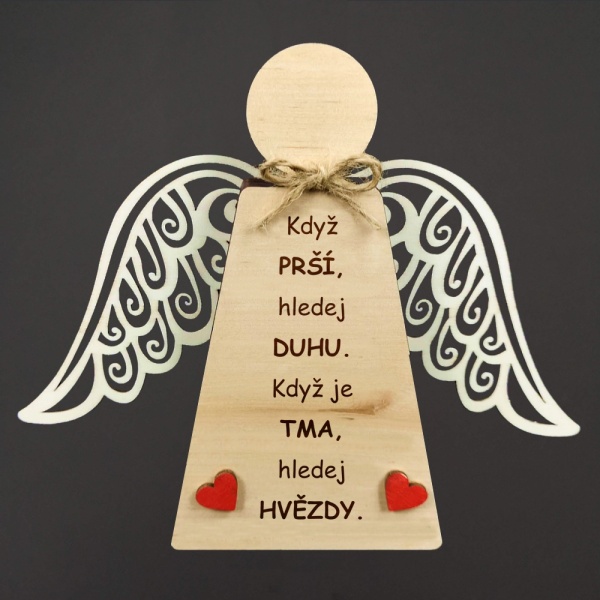 Dřevěné a proutěné dekorace - Anděl text KDYŽ PRŠÍ, HLEDEJ DUHU dřevo přírodní 18x15cm
