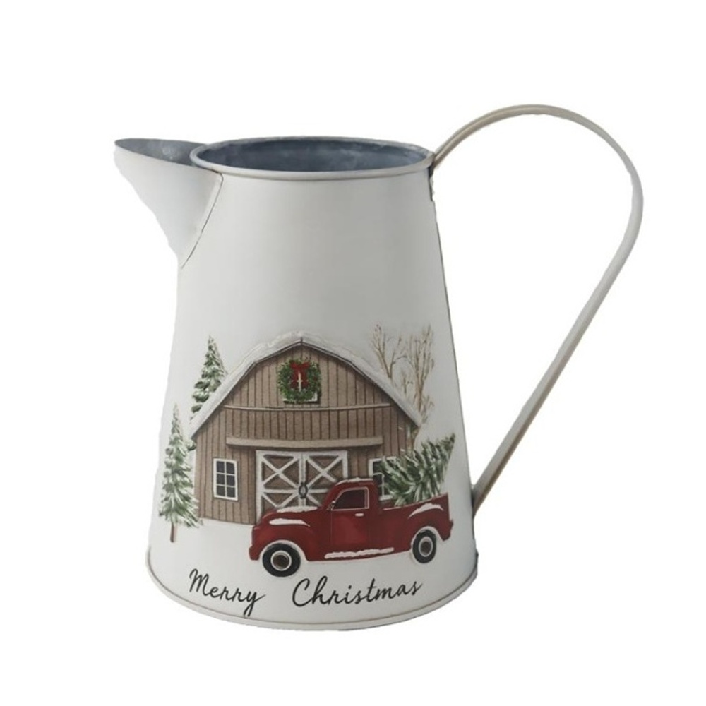 Vánoční obaly a květináče - Džbán/konev kovový MERRY CHRISTMAS s autem a stodolou a 1 uchem bílý 18cm