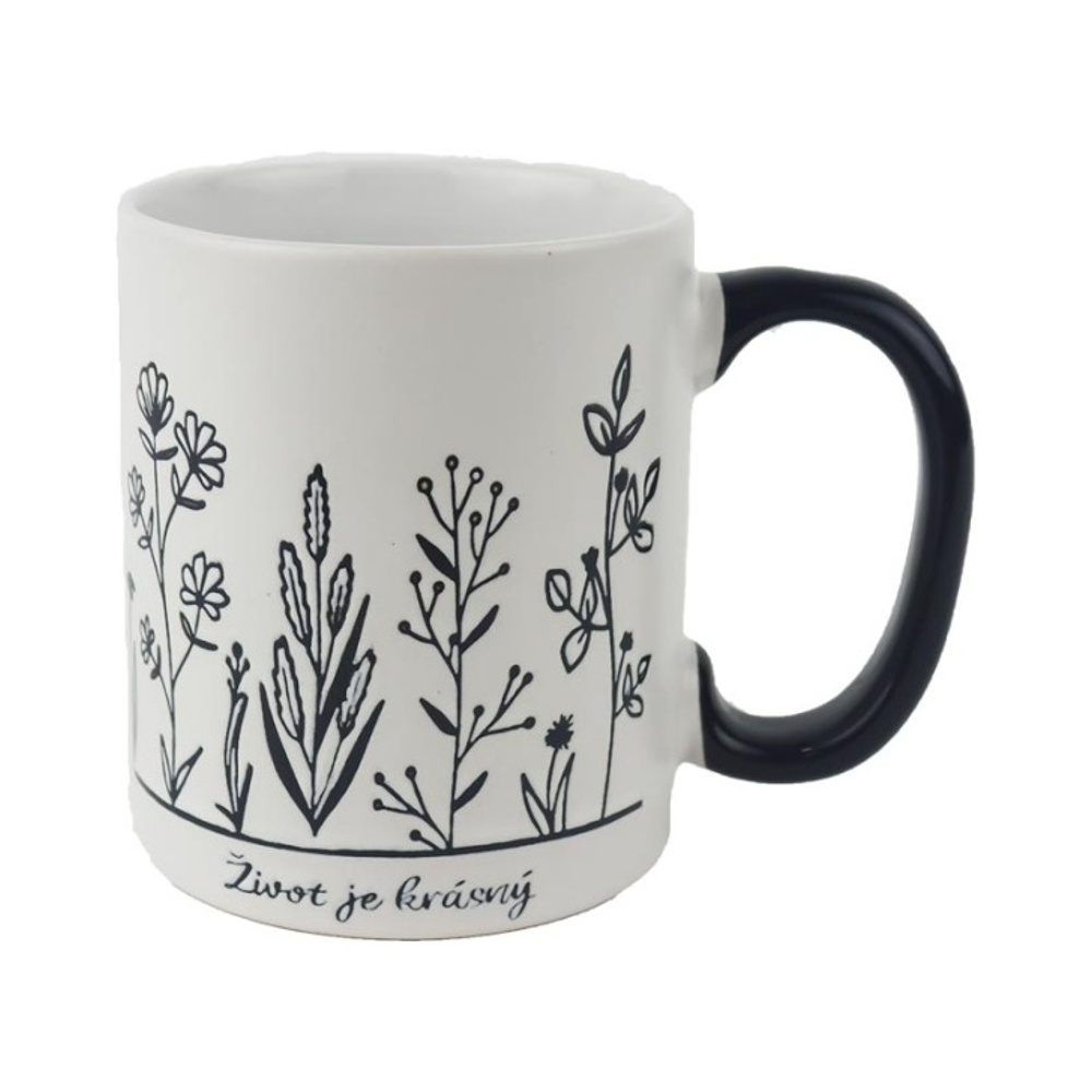 Hrnky a sklenice - Hrnek keramický ŽIVOT JE KRÁSNÝ s květinami černo-bílý