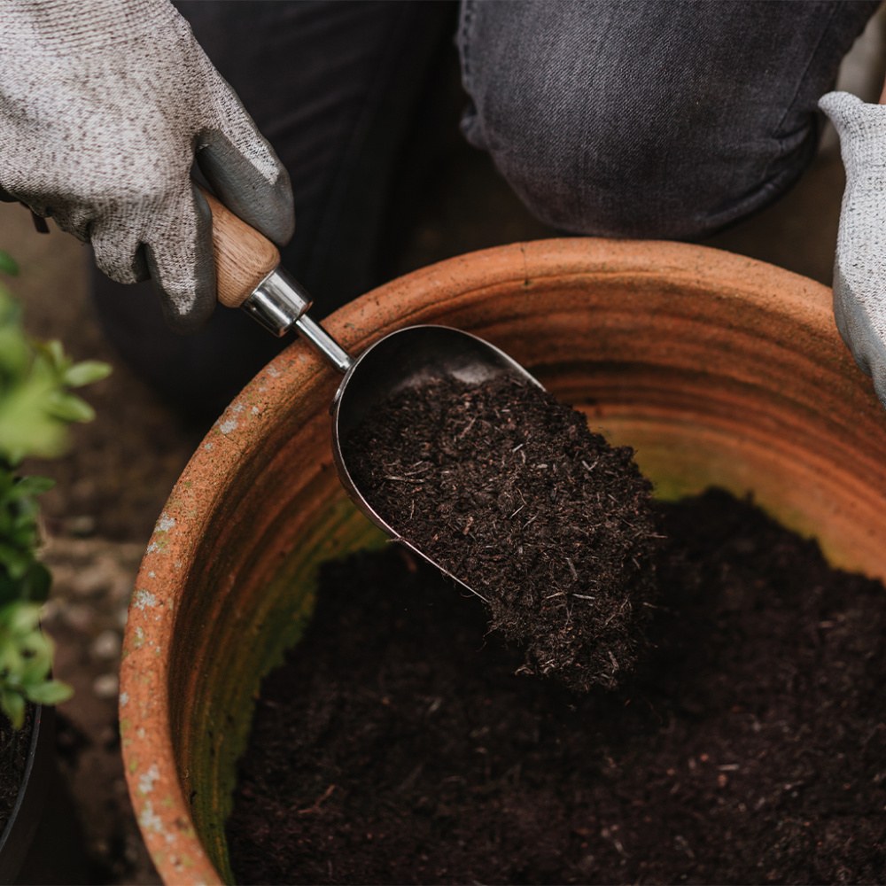 Lopatka na substrát KENT & STOWE nerezová s rukojetí 33cm-1