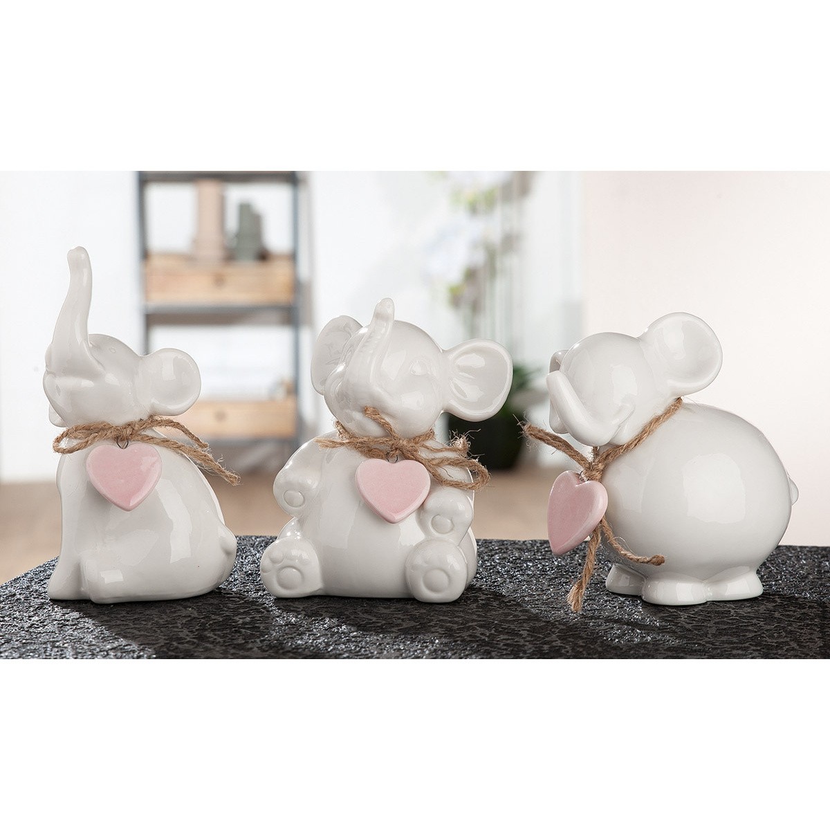 Slon s chobotem nahoru a srdcem z porcelánu mix 14cm-0