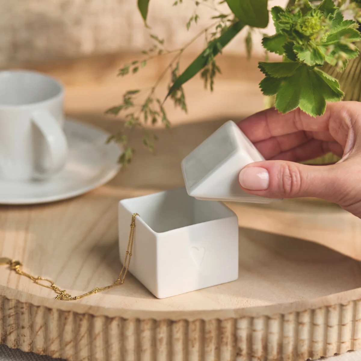 Šperkovnice porcelánový dům se srdcem 7cm-1