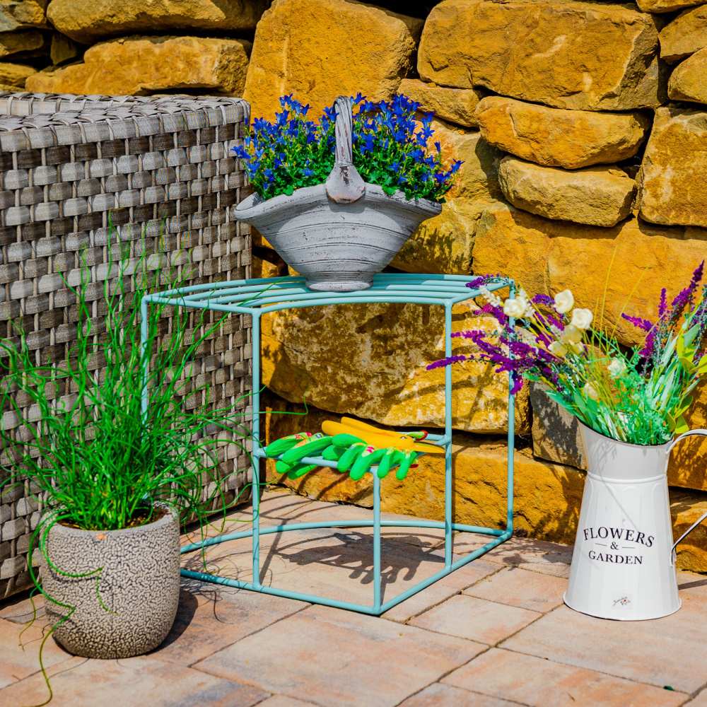 Stolek na květiny KASAI 2 patra rohový pravý kovový černý 38cm-1