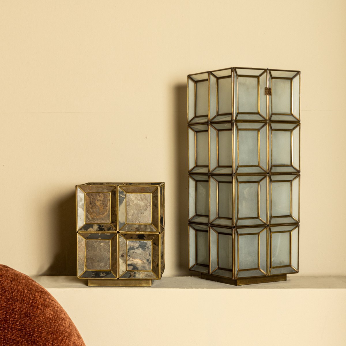 Stolní lampa hranatá LAYRA antik mosazná 30x24cm-1