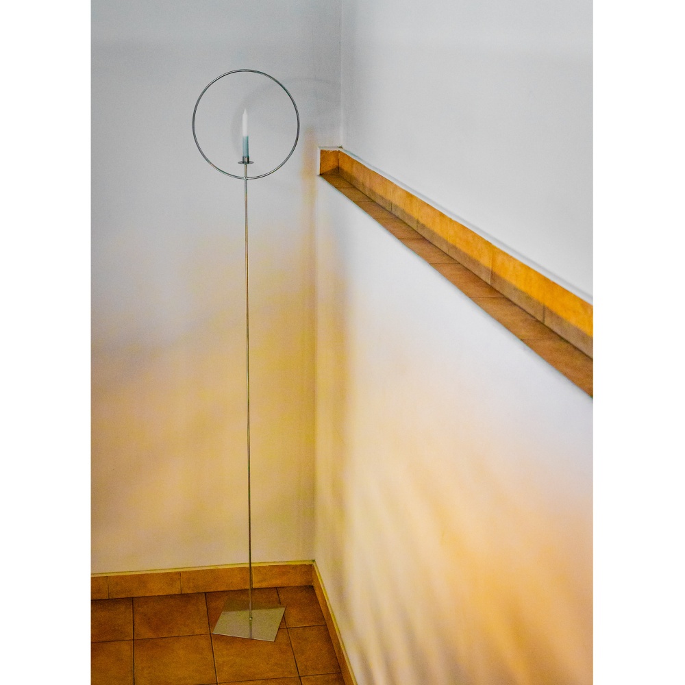 Svícen kulatý MARKHAM na 1 svíčku na podstavci kovový černý 225cm-0