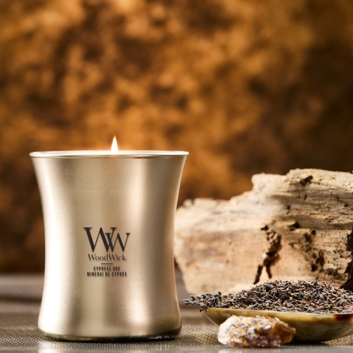 Svíčka WoodWick Cypress Ore 275g-0