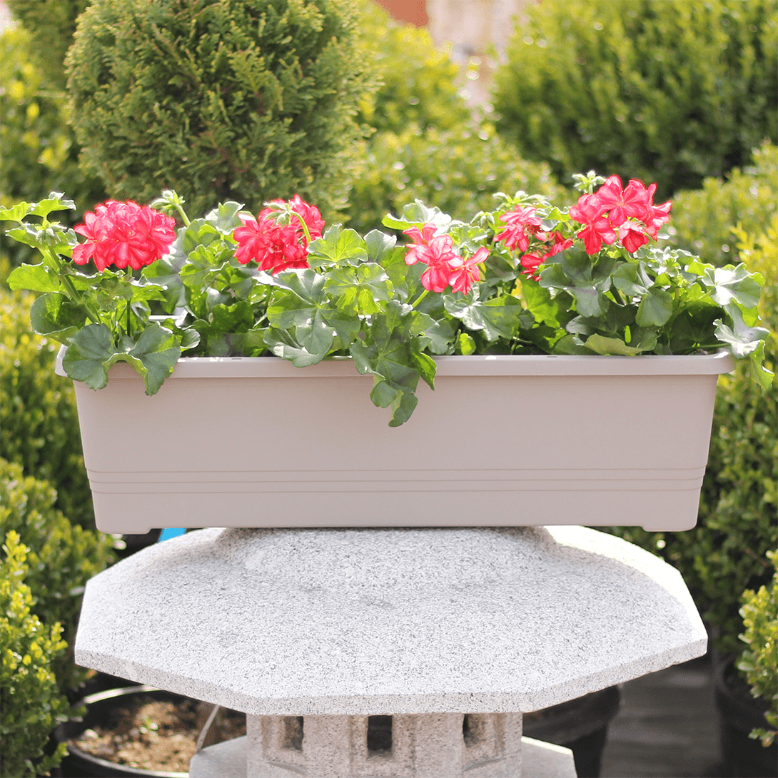 Truhlík samozavlažovací BERGAMOT 60cm taupe-0